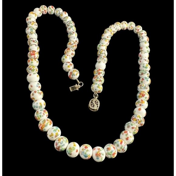 Vintage MCM White Millefiori Beaded Knotted Necklace Gold Tone Filigree Clasp - Picture 6 of 7